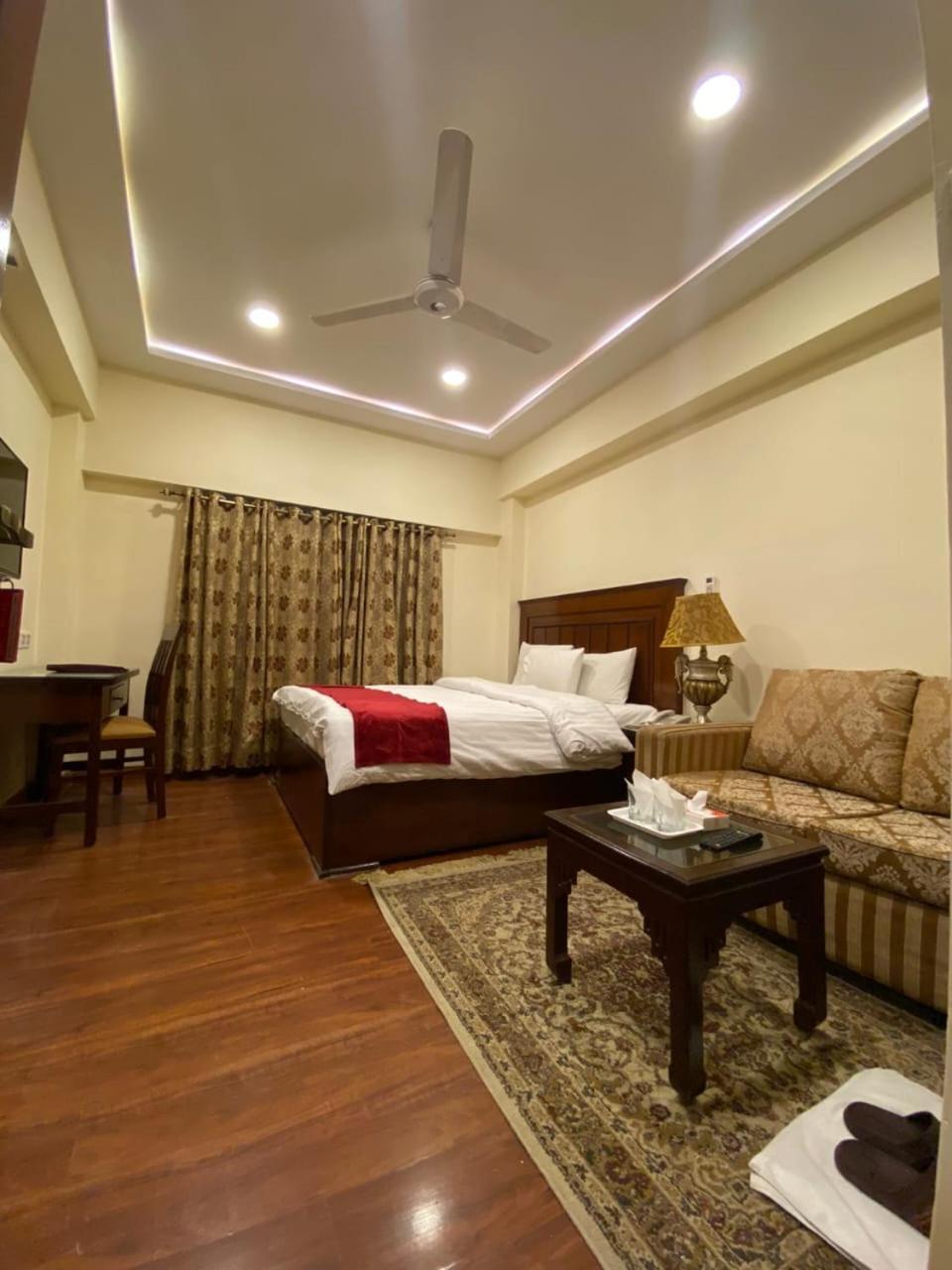 Hotel Diplomat Islamabad Buitenkant foto