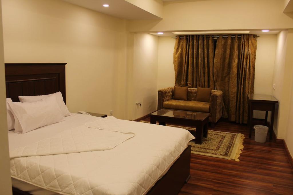 Hotel Diplomat Islamabad Buitenkant foto