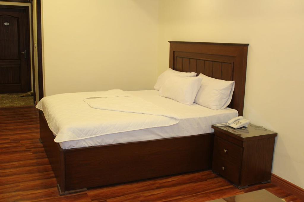 Hotel Diplomat Islamabad Buitenkant foto