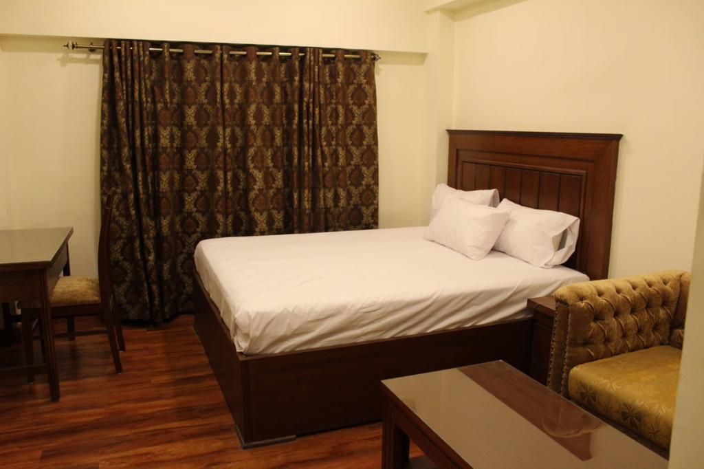 Hotel Diplomat Islamabad Buitenkant foto