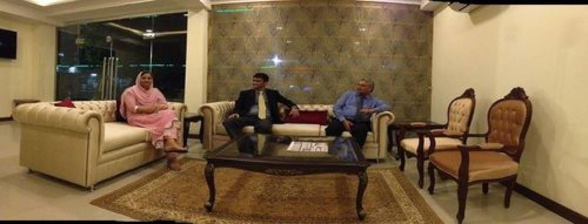 Hotel Diplomat Islamabad Buitenkant foto