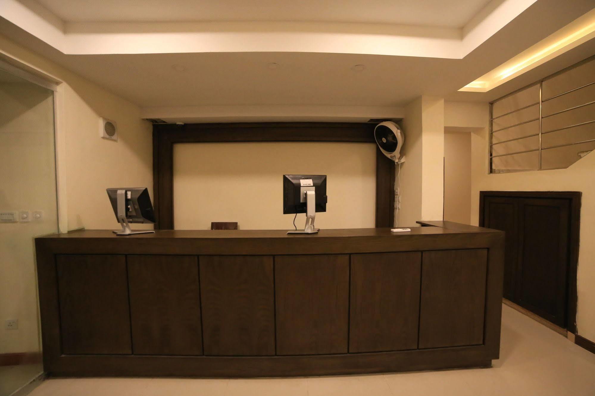 Hotel Diplomat Islamabad Buitenkant foto