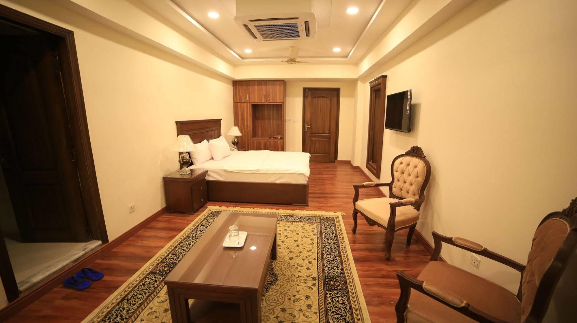 Hotel Diplomat Islamabad Buitenkant foto